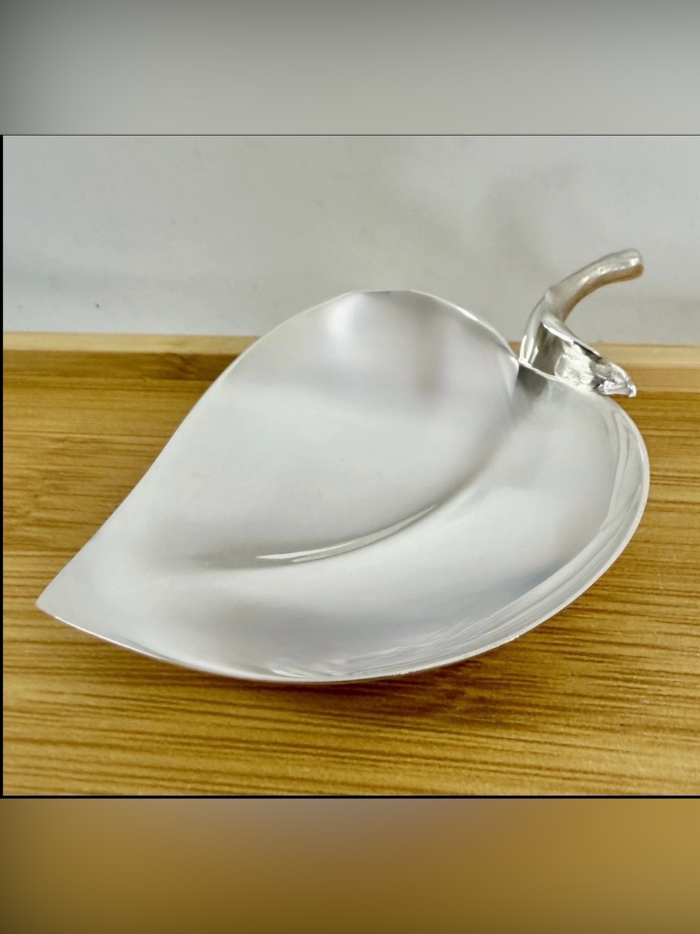 TIFFANY & CO. Vintage Sterling Silver Leaf Footed Trinket Key Catchall Dish; 37g